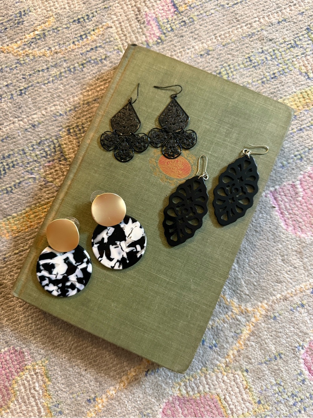 Mixed Dangle Earring Bundle Set — Lightweight Black & Gold Accents
